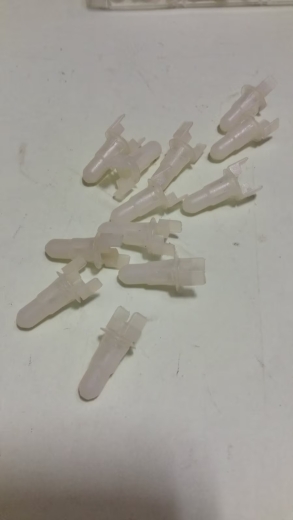 Spreitzclip Seitenschweller